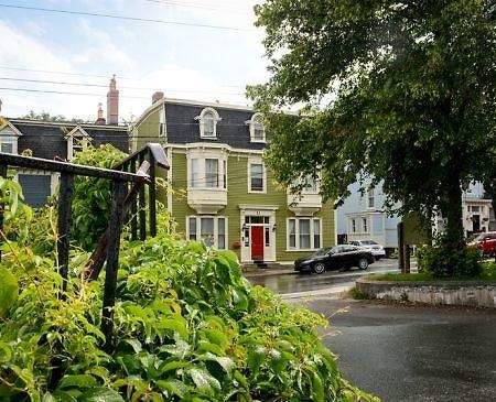 The Elizabeth Manor Guesthouse St. John's Esterno foto