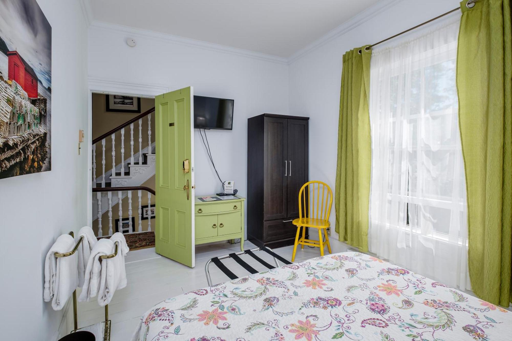 The Elizabeth Manor Guesthouse St. John's Esterno foto