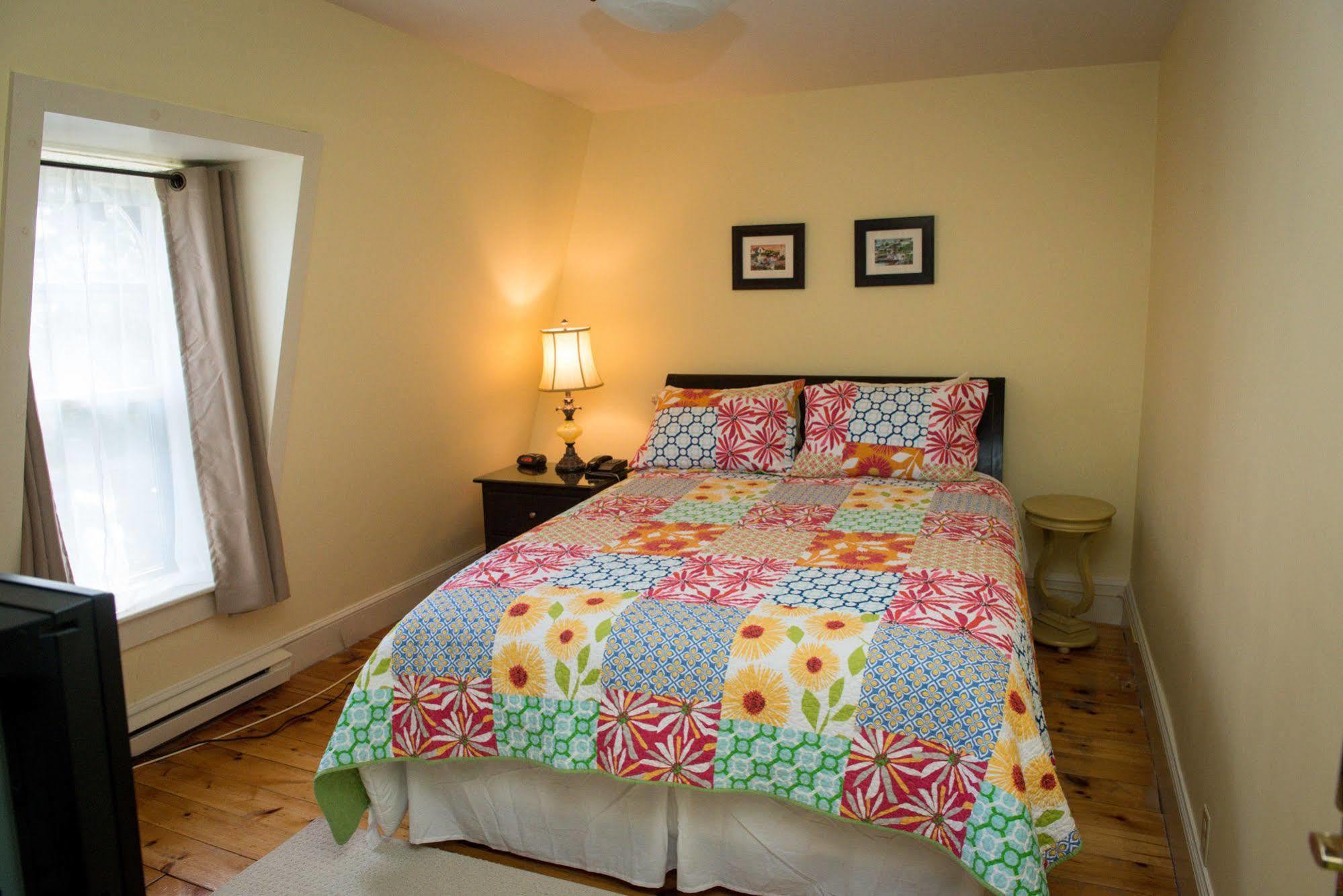 The Elizabeth Manor Guesthouse St. John's Esterno foto