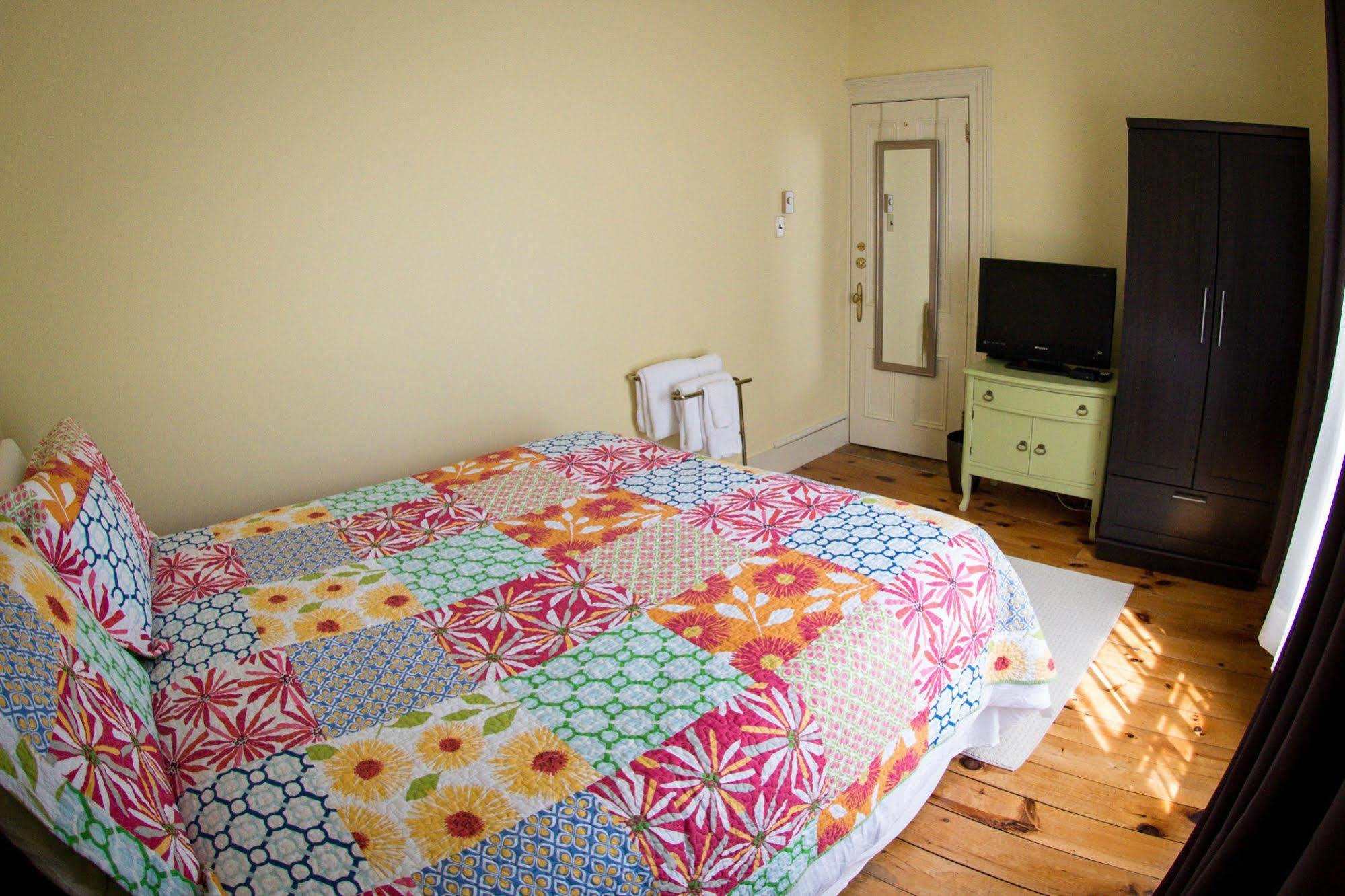 The Elizabeth Manor Guesthouse St. John's Esterno foto